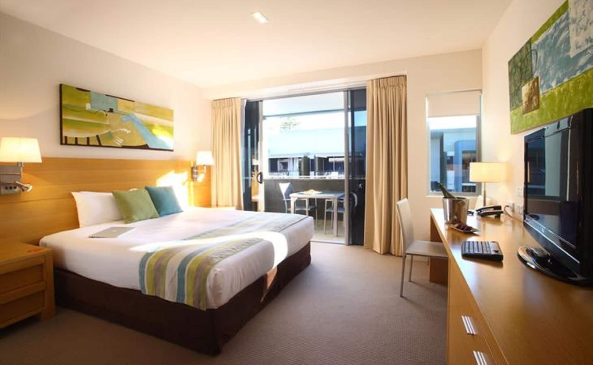 Ramada By Wyndham Hervey Bay Quarto foto A typical room at the Mantra Crown Towers
